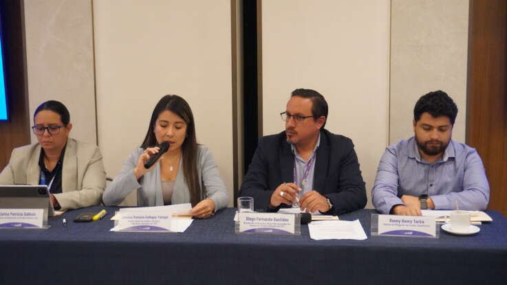 Ecuador consolida un paso clave hacia la transparencia climática con la firma del Acuerdo Ministerial que emite la Norma Técnica del Registro Nacional de Cambio Climático Proyecto CBIT